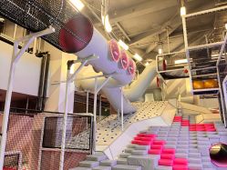 -marspace马斯派超级运动公园(正弘汇店)