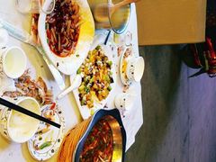 -兔行天下-鸿鹤鲜锅兔(中海国际店)