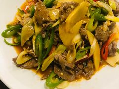 酸木瓜炒牛肉-紫滇源云南生态菜(丹凤街店)