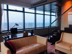 -上海龙之梦万丽酒店