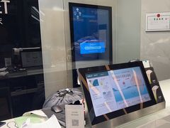 -福奈特洗衣洗鞋(宝华广场店)