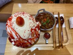 草莓生乳冰-怪物的冰与火(天虹商场中山路店)