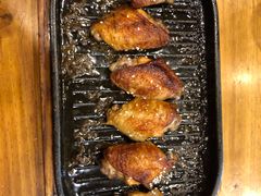 料理烤焦香翅中-老东镇啤酒屋海鲜加工·蒸汽海鲜·海鲜烧烤(台东店)