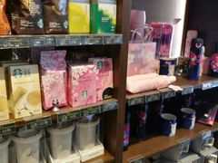 零售区-星巴克(杭州西湖银泰1F店)