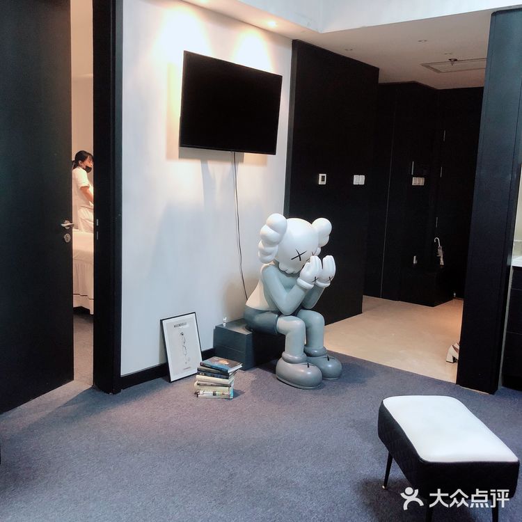 店里的仪器都是从德国进口的