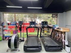 -征成健身连锁私教工作室(九公里店)