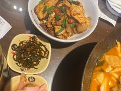 -富正毅三下锅·湘西韵味(天门山索道店)