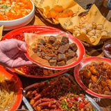 江湖菜、菜量大、四川大厨掌勺，口味正宗。酸汤鱼