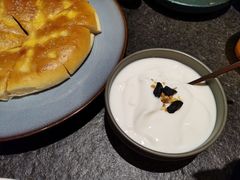 酸奶馕-丝路金桃·新疆菜(徐汇店)