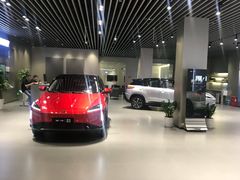 -小鹏汽车体验中心(苏州龙湖狮山天街店)