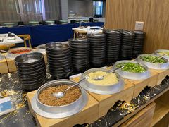 自助调料区-星湖特色餐厅· 三岔湖环球融创天堂洲际酒店