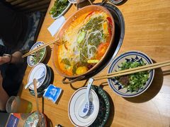 -洱火云南酸菜牛肉火锅(石景山当代商城店)