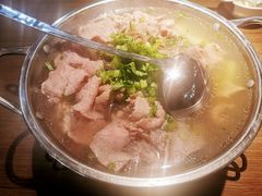 跷脚牛肉小锅-肖四女乐山跷脚牛肉(世博源店)