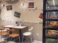 -粉八·云南米线·建水烧烤(常熟路店)