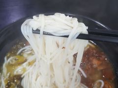 -花溪巷牛肉粉(泉城路店)