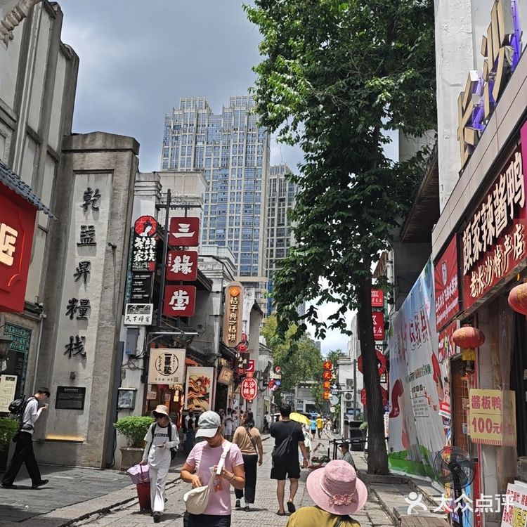 鲁哥饭店：太平老街的下饭王者！
