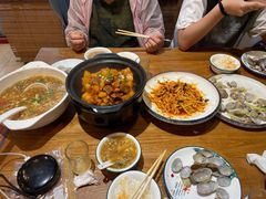 -东来菜馆•手抓海鲜家常菜•海鲜锅贴(鸽子窝店)