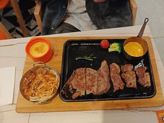 -豪享来牛排(人民店)