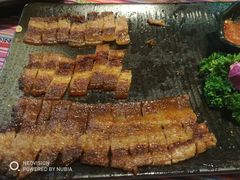 -香巴拉云南餐厅(华莱坞店)