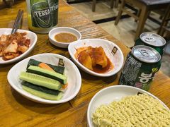 -喇喇排骨火锅·传统韩式脊骨汤(望京西园总店)