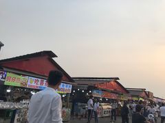 -大学城夜市大排档(凤栖路店)