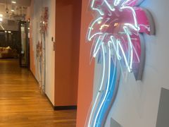 -WeWork中国(南京西路社区店)