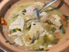 -魏铭鱼头捞饭(晋阳路店)