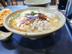-亮亮面馆(经六路店)