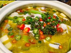 -重庆鸡公煲·青锅花椒鱼(牡丹江路店)