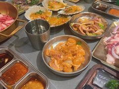 -围炉肉舍•炭烤活鳗•丹东海鲜烤肉(步行街店)