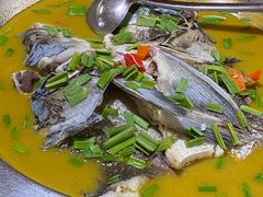 -赋石水库船头鱼红房子饭店