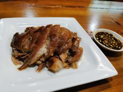 烙饼卷肘子-生活本该如此北京小馆(周庄嘉园店)