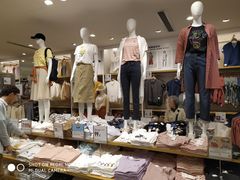 -优衣库(上海虹口龙之梦店)