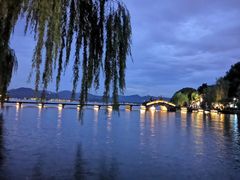 -布丁严选酒店(杭州武林西湖文化广场地铁站店)