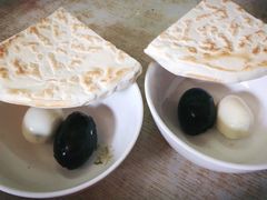 三角馍-清真·宏顺祥卤汁凉粉(大皮院店)