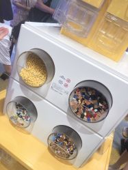 -乐高品牌旗舰店(人民广场店)