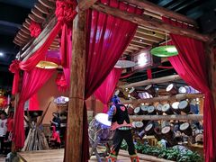 -老滇山寨•云南特色菜•地方菜•民族风情歌舞表演(金碧店)