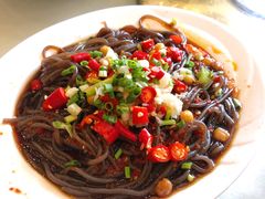 酸辣厥根粉-鑫巴蜀小镇 · 水煮鱼专研店(玉桥店)