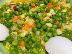 -阿瓦山寨·湘菜现炒·剁椒鱼头王(咸阳总店)