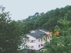 -杭州海华满陇度假酒店