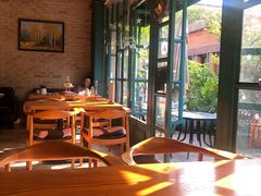 靠窗位-SEN CASTLE城堡西餐(创意设计中心店)