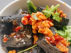 -黑色经典臭豆腐·湖南特产(步行街店)