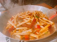 广式香肠炒花生芽-稻园谷庄鱼头泡饭·锅气小炒(兴业路店)