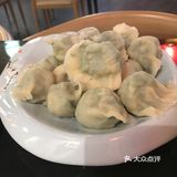 听朋友推荐他家饺子，果断坐地铁过来了