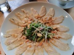 薄切鲜鱼片-穹六人间 people 6(岳阳路店)