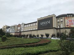 -王府井奥莱临潼小镇(临潼店)