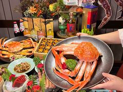 -雍容荟帝王蟹活龙虾展台自助(IFS黑金店)
