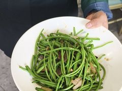 -黄泥岗·地道湖北菜(奥特莱斯店)