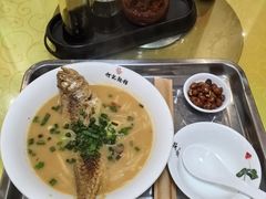 -何记面馆(龙泉山店)