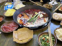 -黄潇洒老火锅(九眼桥宏济巷店)